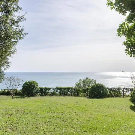 Villa Altido Superb With View&garden In Arenzano, 10 Sleeps *