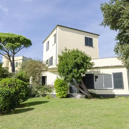 Altido Superb With View&garden In Arenzano, 10 Sleeps Villa