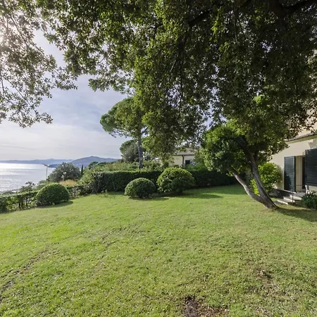 Altido Superb With View&garden In Arenzano, 10 Sleeps Villa Arenzano