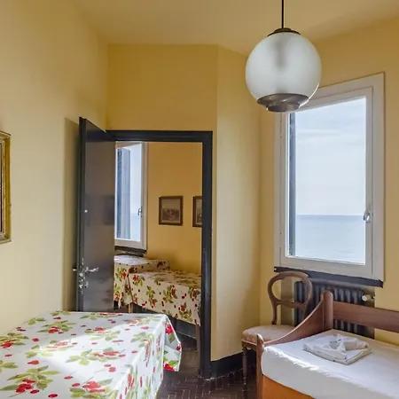 Altido Superb With View&garden In Arenzano, 10 Sleeps Villa Arenzano