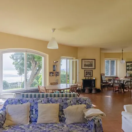 Altido Superb With View&garden In Arenzano, 10 Sleeps Villa Arenzano